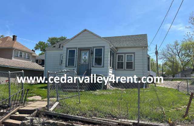 Updated 2 Bedroom, 1 Bath House- 611 W. 8th Gallery 1