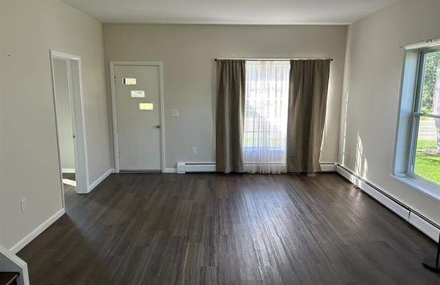 10940 W Grand River Road Gallery 2