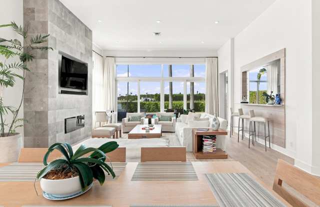 14334 Stroller Way Gallery 1