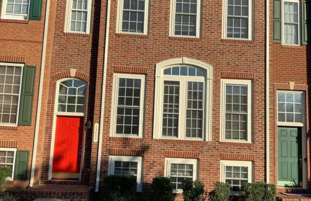 13005 JADESTONE Way - 13005 Jadestone Way, County Center, VA 22192