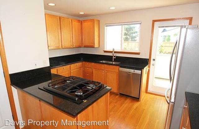 13713 Greenwood Ave N - 13713 Greenwood Avenue North, Seattle, WA 98133