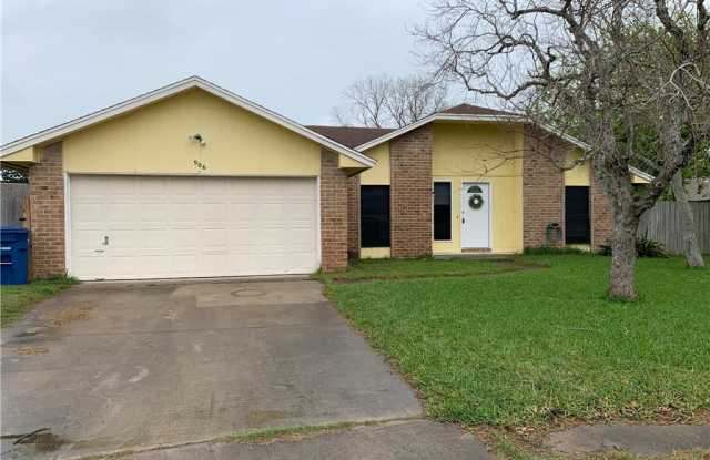 906 Red Bishop - 906 Red Bishop Circle, Corpus Christi, TX 78418