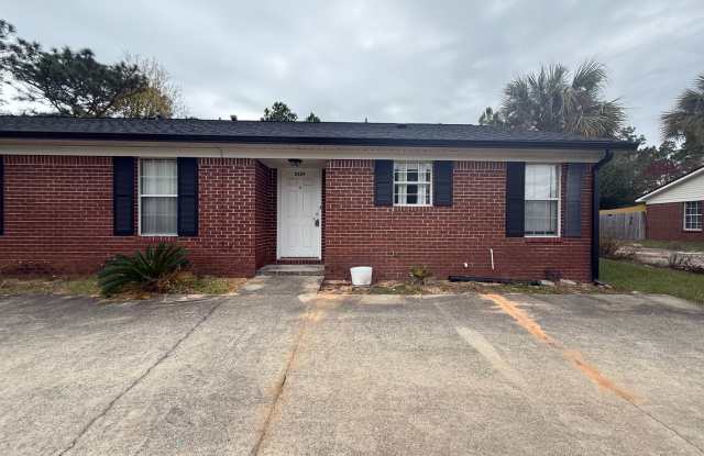 2369 Andorra St - 2369 Andorra Street, Navarre, FL 32566