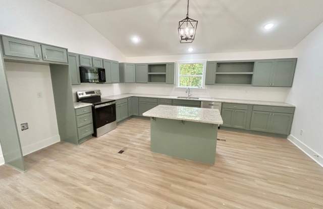 Beautifully Renovated 3 Bedroom 2 1/2 Bath Home! photos photos
