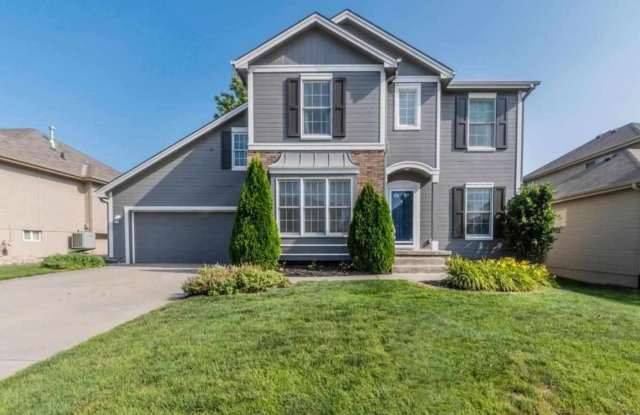 Stunning 4 Bedroom Elkhorn Home!! photos photos Stunning 4 Bedroom Elkhorn Home!! photos photos