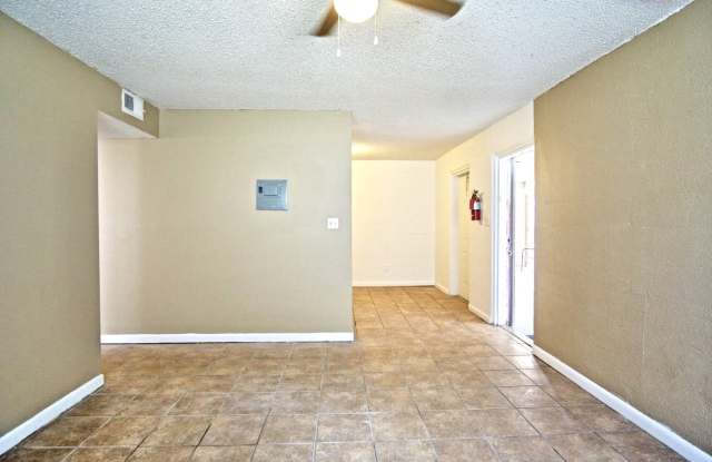 3515 East 1st Court-101 Gallery 3