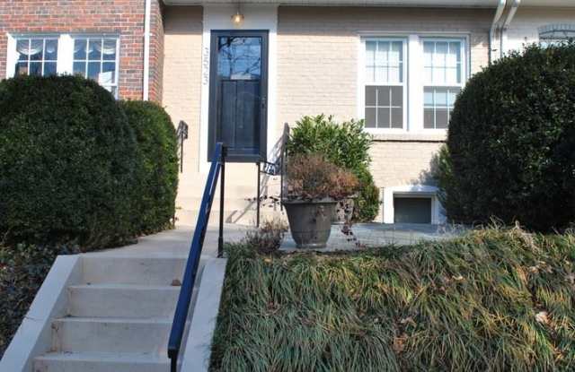 3523 S Street, NW - 3523 S Street Northwest, Washington, DC 20007