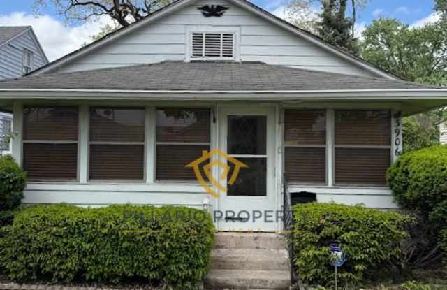 **MOVE IN SPECIAL - Fully Renovated 3-Bedroom Home Near Christian Park Available NOW! photos photos