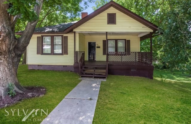 911 West 6th Avenue - 911 West 6th Avenue, Gastonia, NC 28052