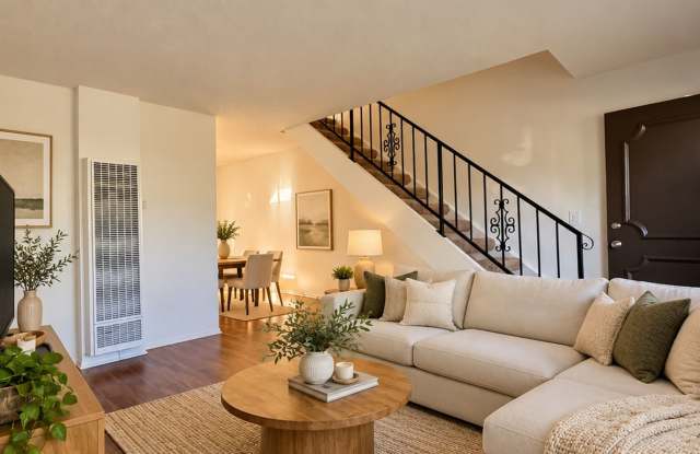 2 Bedroom | 1.5 Bathroom Gallery 3
