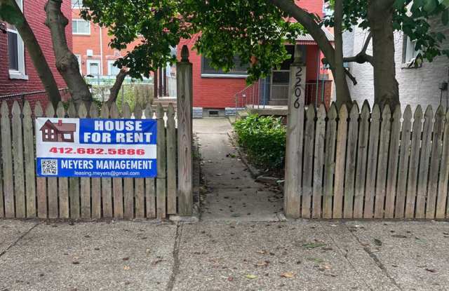 2206 Sarah Street photos photos