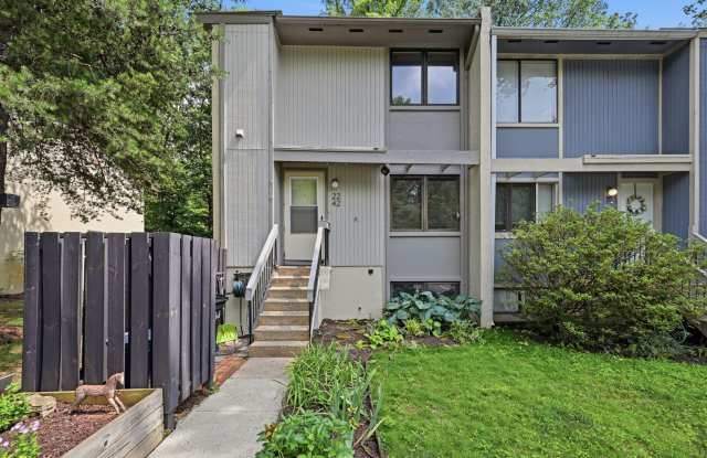 4BR, 2 Full & 2 Half Bath Townhome in Reston photos photos 4BR, 2 Full & 2 Half Bath Townhome in Reston photos photos