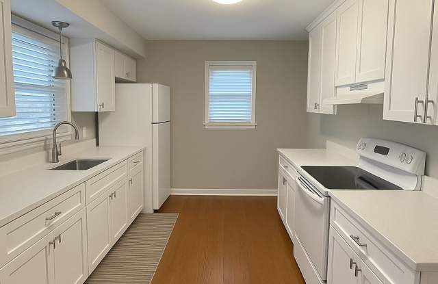 3 Bedroom House Now Leasing for Fall of 2026! Gallery 3