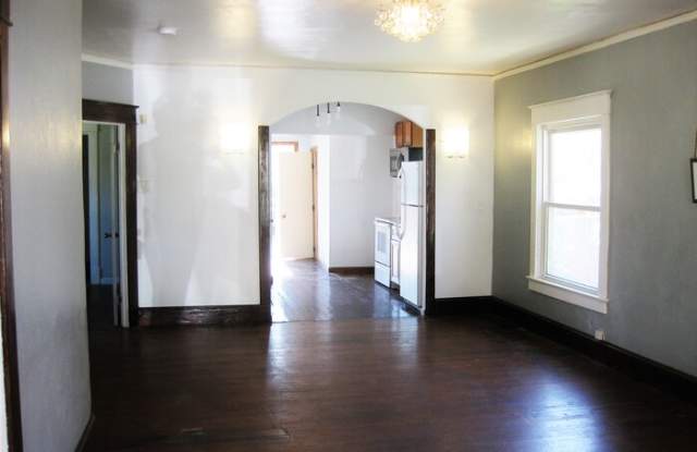 4515 Summit Street Gallery 4