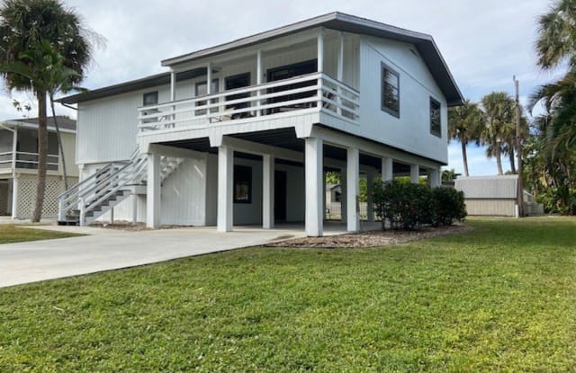 145 Mandalay Road - 145 Mandalay Road, Fort Myers Beach, FL 33931