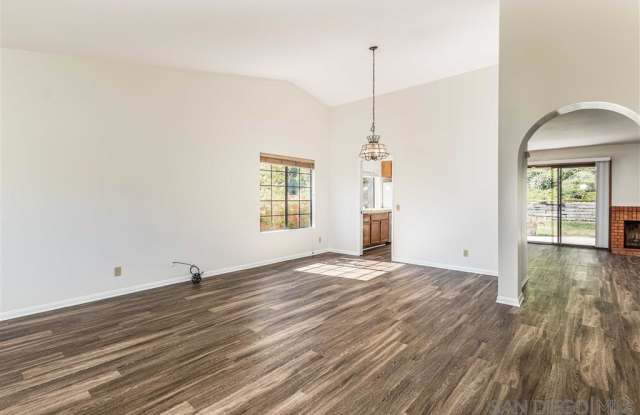 1621 Splitrail Gallery 2