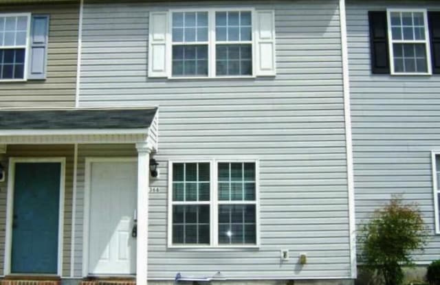 366 Bracken Place - 366 Bracken Pl, Jacksonville, NC 28540