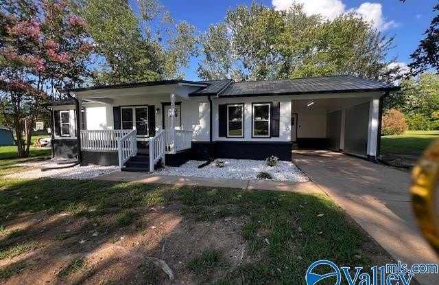 704 7th Street NE photos photos