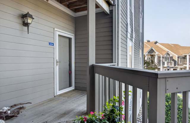1044 Porte Harbour Arch, #204 photos photos