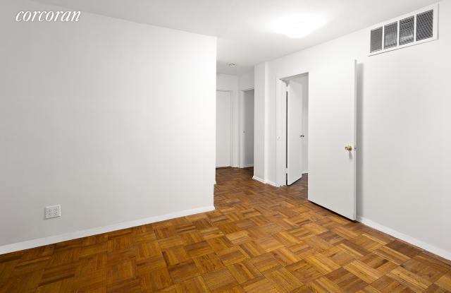 55 East 87Th Street Gallery 4