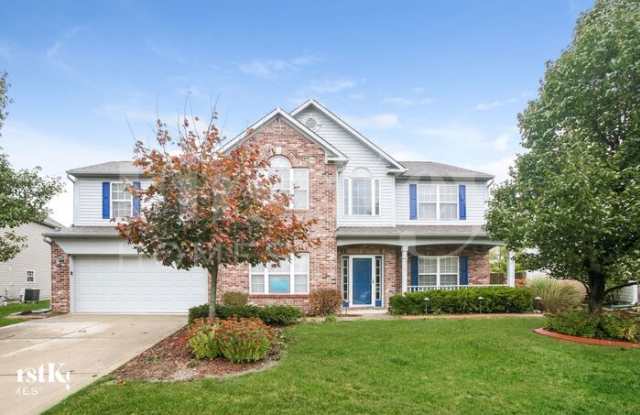 864 Heatherwood Drive - 864 Heatherwood Drive, Greenwood, IN 46143