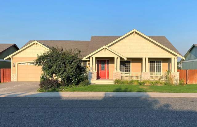 Large 3 Bed Home with Office, Fenced Yard, and Lawn Service! photos photos