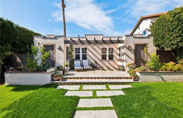 370 Jasmine Street - 370 Jasmine Street, Laguna Beach, CA 92651