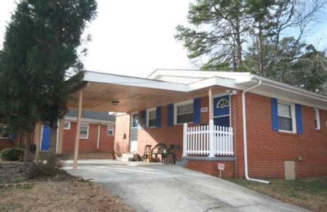 Adorable Lakewood Duplex with W/D and Carport photos photos