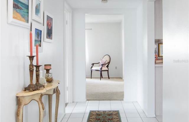 5561 RIVERBLUFF CIRCLE Gallery 4