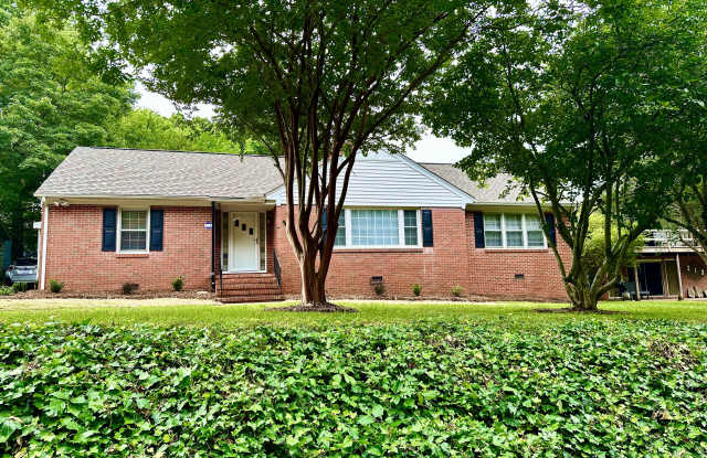 205 Crest Dr photos photos