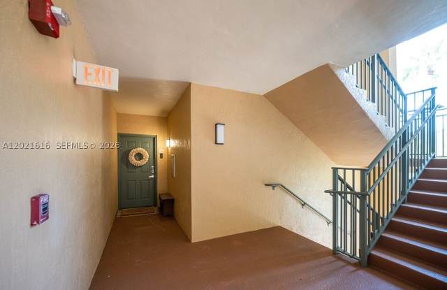 11780 Saint Andrews Pl Gallery 4