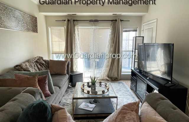 Eden Prairie Southwest Station Condo, 2 Full Baths, 1 Parking Space, Amenity Rich Building photos photos