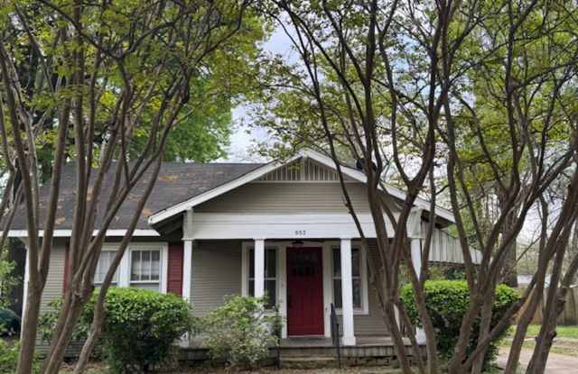Renovated 2 Bedroom 1 Bath Home for Rent!! - 803 University Street, Cleveland, MS 38732