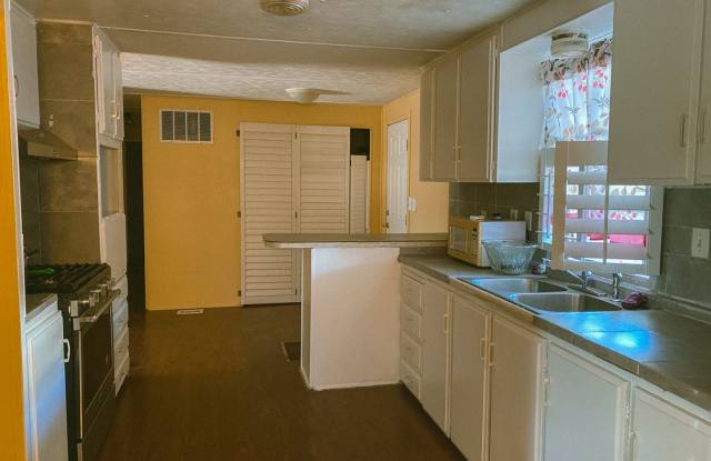 2Bd/2Bath Manufactured home for Rent Gallery 3