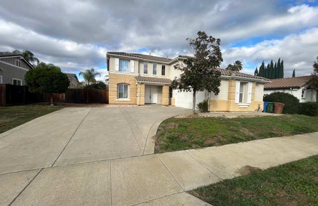 Spacious 3-Bedroom Home with Large Office and Loft - 673 Armstrong Way, Brentwood, CA 94513