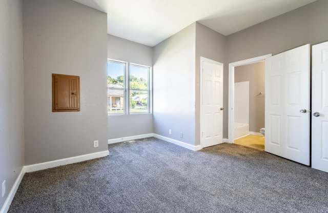 Bright and Inviting 2 Bed/2 Bath House! photos photos