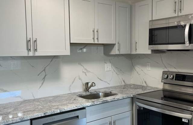 GWYNEDD CLUB 1BR CONDO AVAIL. IMMEDIATELY! photos photos