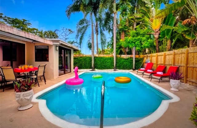 3024 NE 2nd Ter photos photos 3024 NE 2nd Ter photos photos