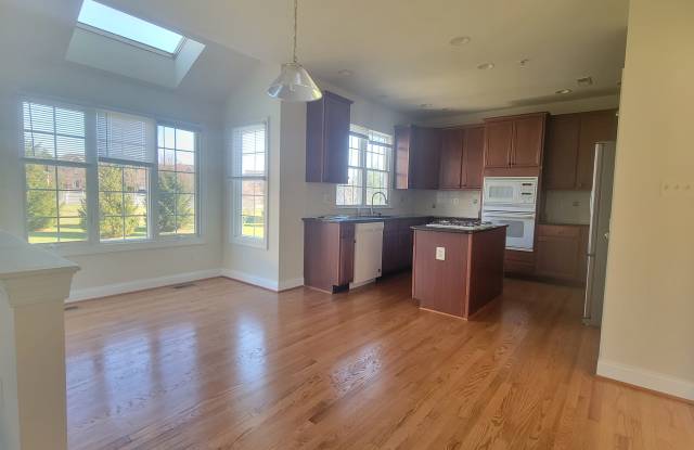 18403 Polynesian Ln photos photos