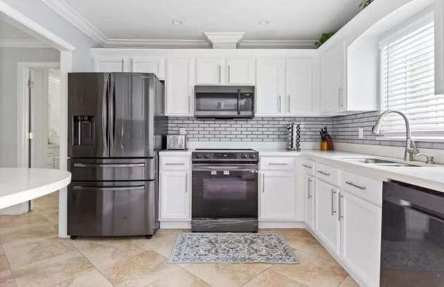 337 Balsam St, Palm Beach Gardens, FL 33410 Gallery 3