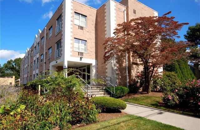 501 N Barry Avenue unit: 2C photos photos