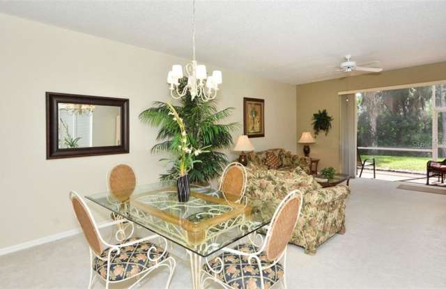 8961 VERANDA WAY Gallery 4