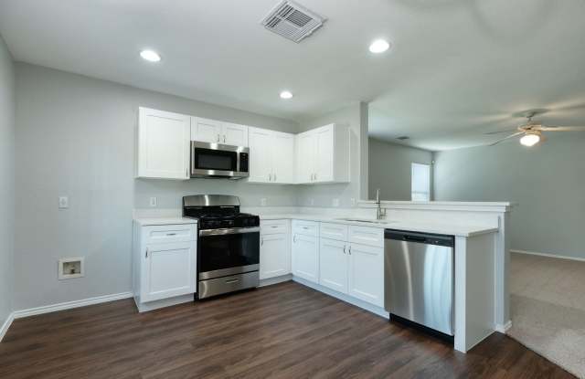 14312 Cummins Way Gallery 3