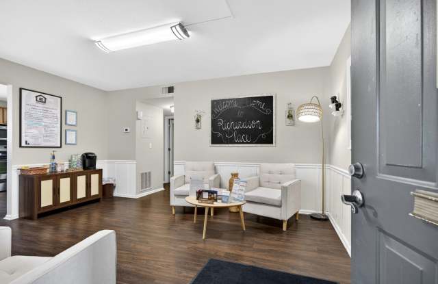 Richardson Place Gallery 4