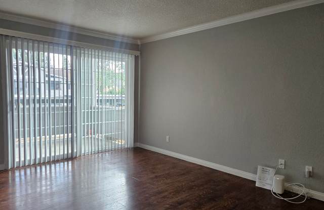 Crestwood Apartment Homes photos photos