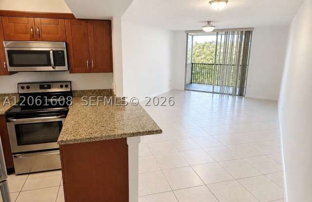 8363 Lake Dr Gallery 4