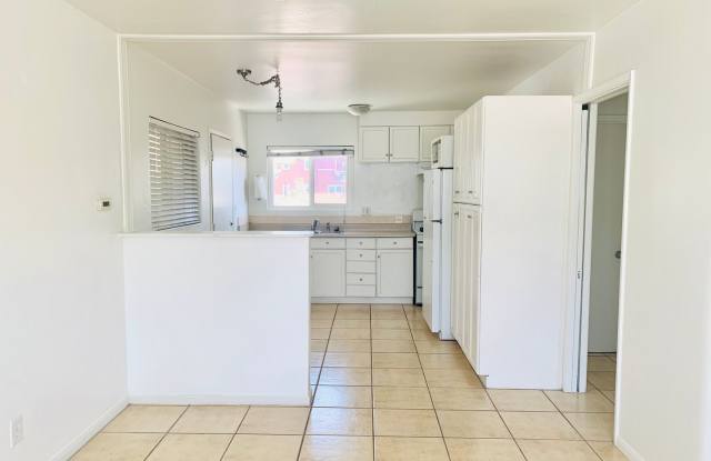 Live by the Beach! 2BD/1BA Mission Beach Apartment with Garage! ONLY $3,295/mo! photos photos