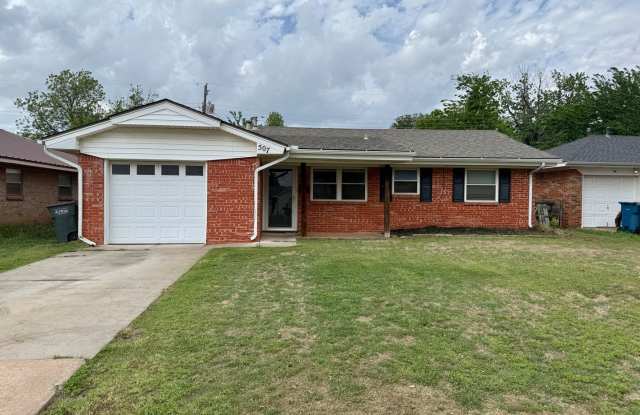 Cute 3 bed, 1 Bath in Central Edmond photos photos