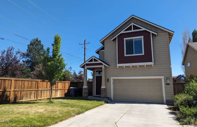 Discover 21199 Kayla Ct in Bend! 4 Bed + Loft | 2.5 Bath | 2210 SqFt photos photos
