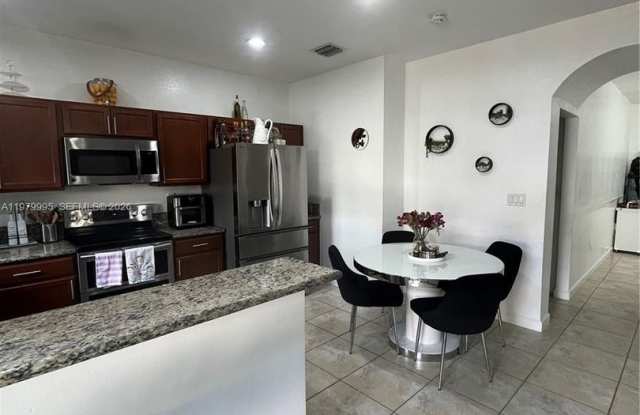 11271 SW 240th Street 11271, Homestead, FL 33032 photos photos